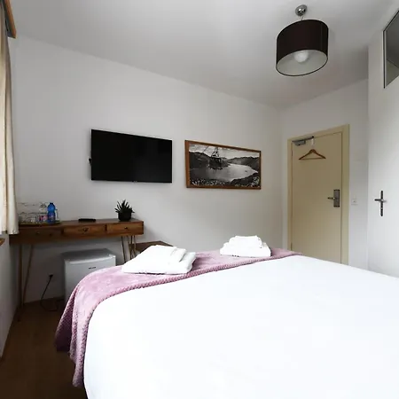 Bed & Breakfast 7rooms - Self Check-in 24h Free Parking *