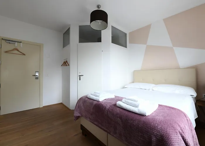 Nocleg ze śniadaniem 7rooms - Self Check-in 24h Free Parking