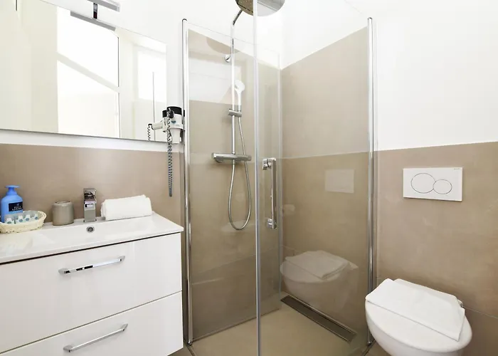 Nocleg ze śniadaniem 7rooms - Self Check-in 24h Free Parking Losone