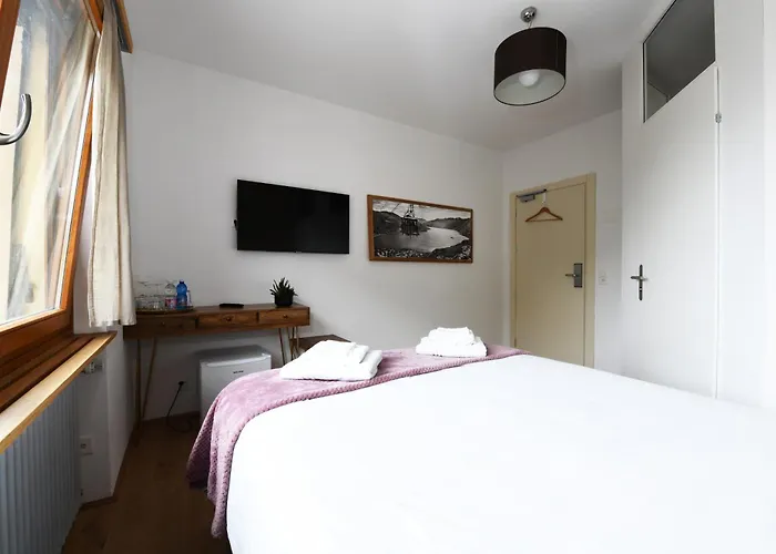 Nocleg ze śniadaniem 7rooms - Self Check-in 24h Free Parking 3*