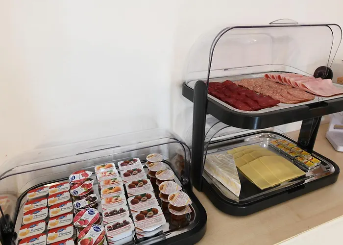 Nocleg ze śniadaniem 7rooms - Self Check-in 24h Free Parking Losone