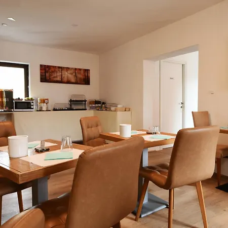 7rooms - Self Check-in 24h Free Parking 3* Losone