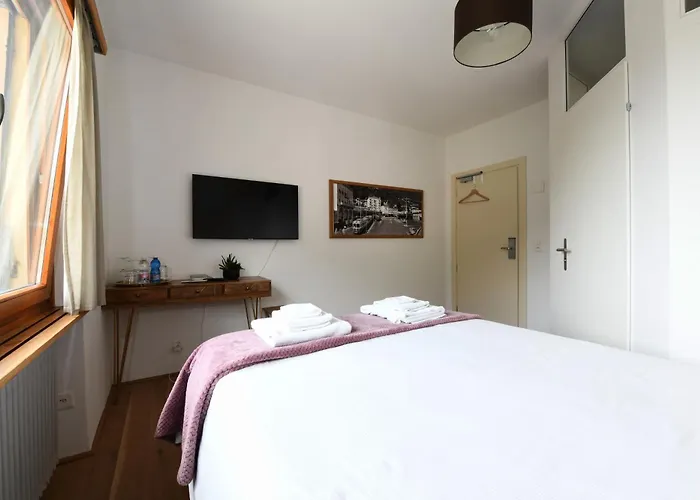 7rooms - Self Check-in 24h Free Parking 3*